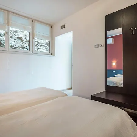 Bilo Vista Piscina Treccani Διαμέρισμα Μαλτσεζίνε