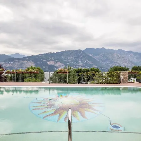 Bilo Vista Piscina Treccani * Malcesine