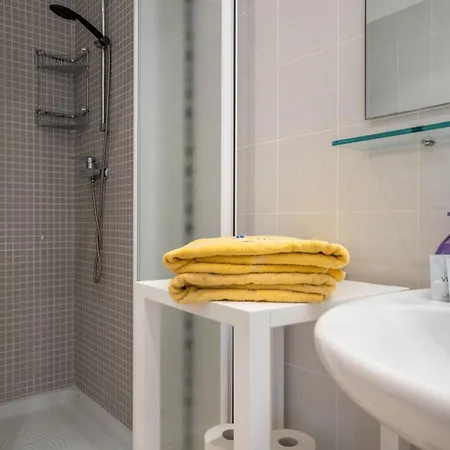 Bilo Vista Piscina Treccani Apartment *